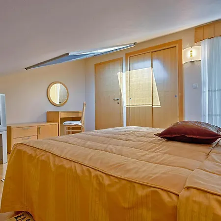 Pensionat Lidia In - Nord-dalmatien 4*